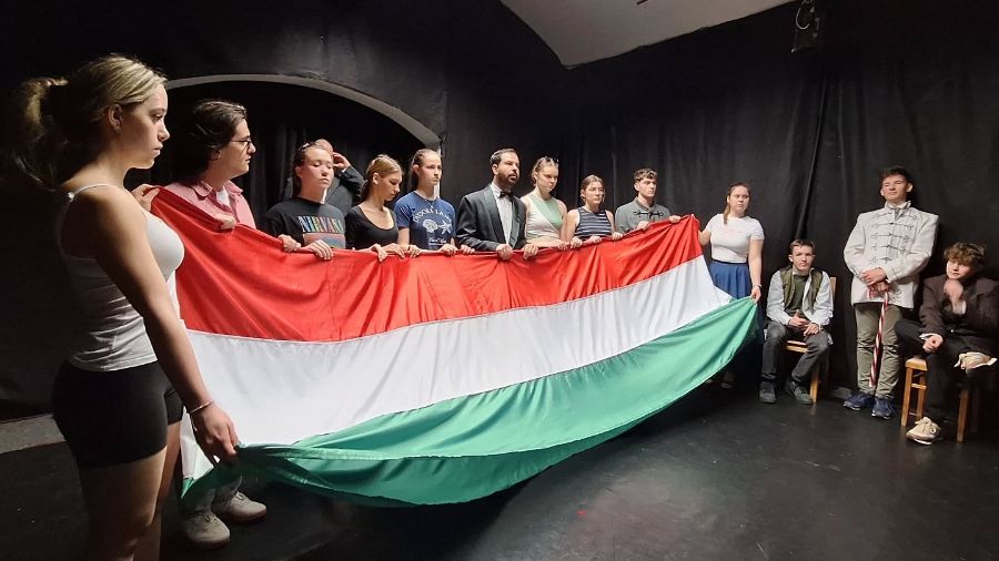 VASVÁRI 200 Március 15-én a főtéren